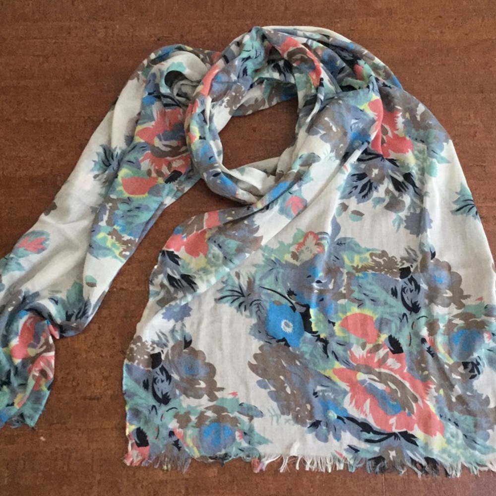 Flower scarf